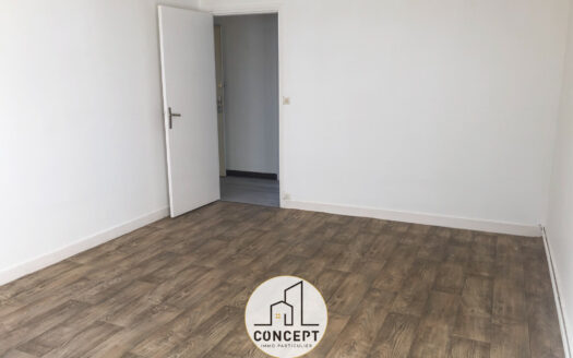 #634 A LOUER APPARTEMENT T2 VIDE CONCARNEAU